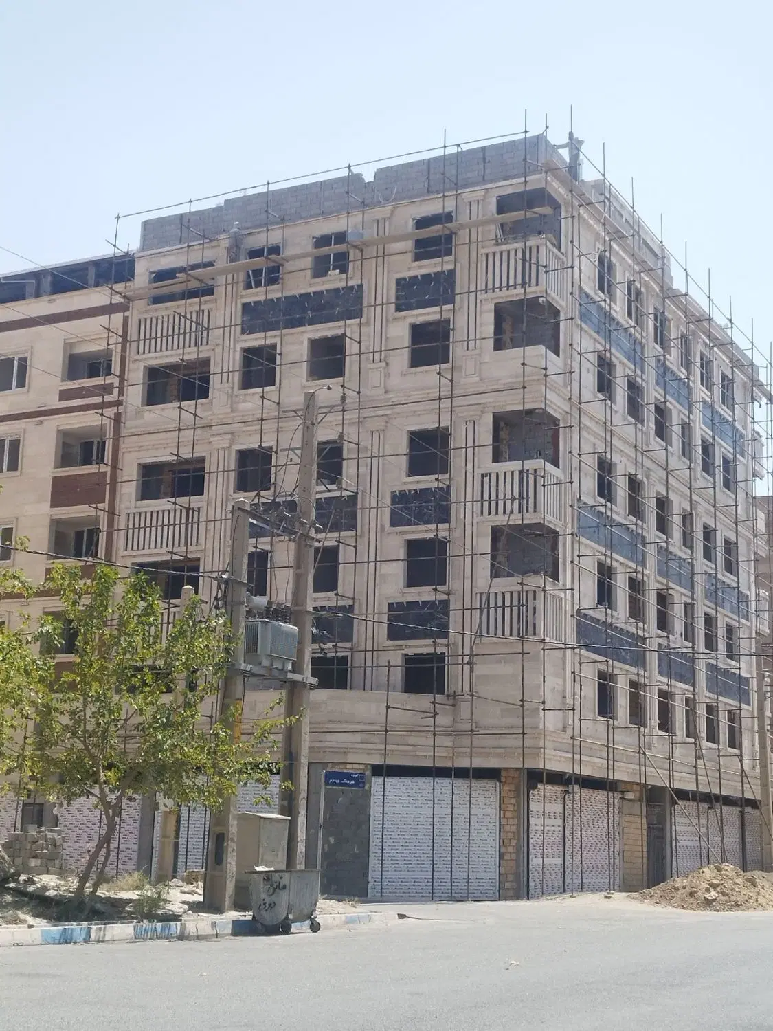 فروش واحد 95متری نوساز در شهرک اندیشه