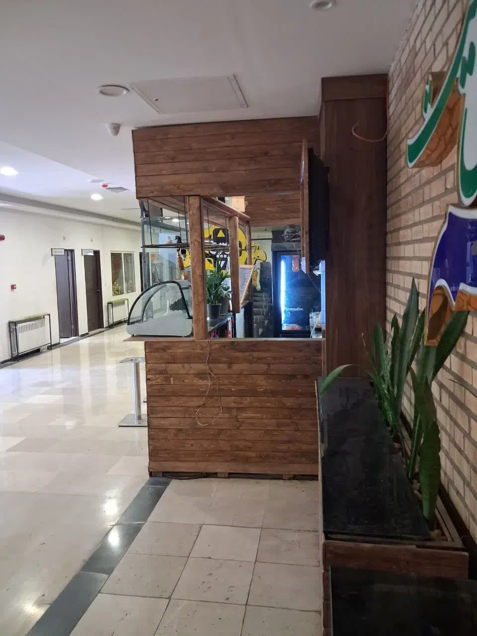 اجاره کافی شاپ و آبمیوه ای