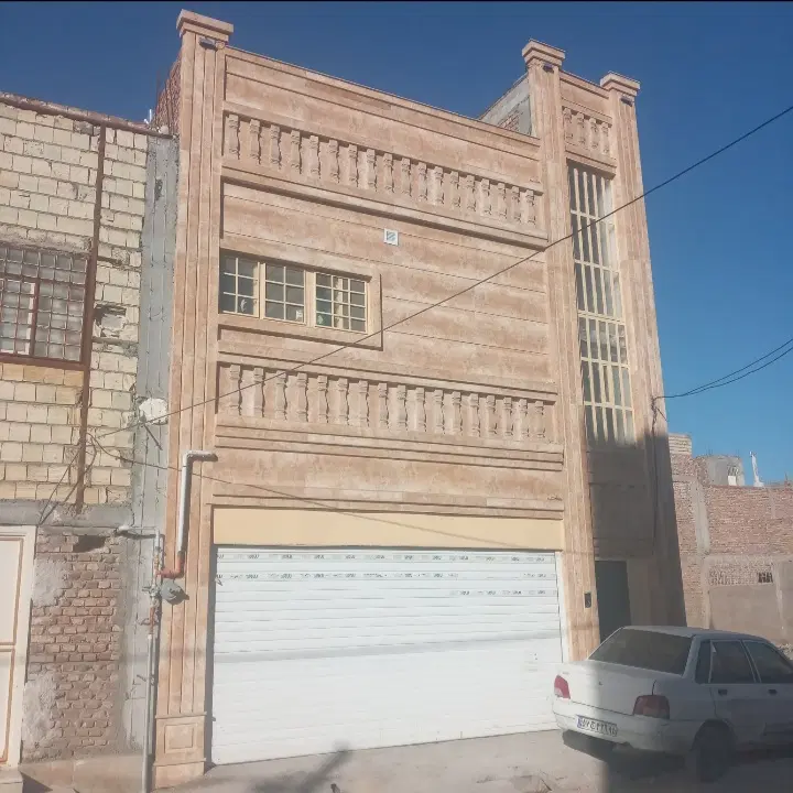 خانه دو طبقه نوساز