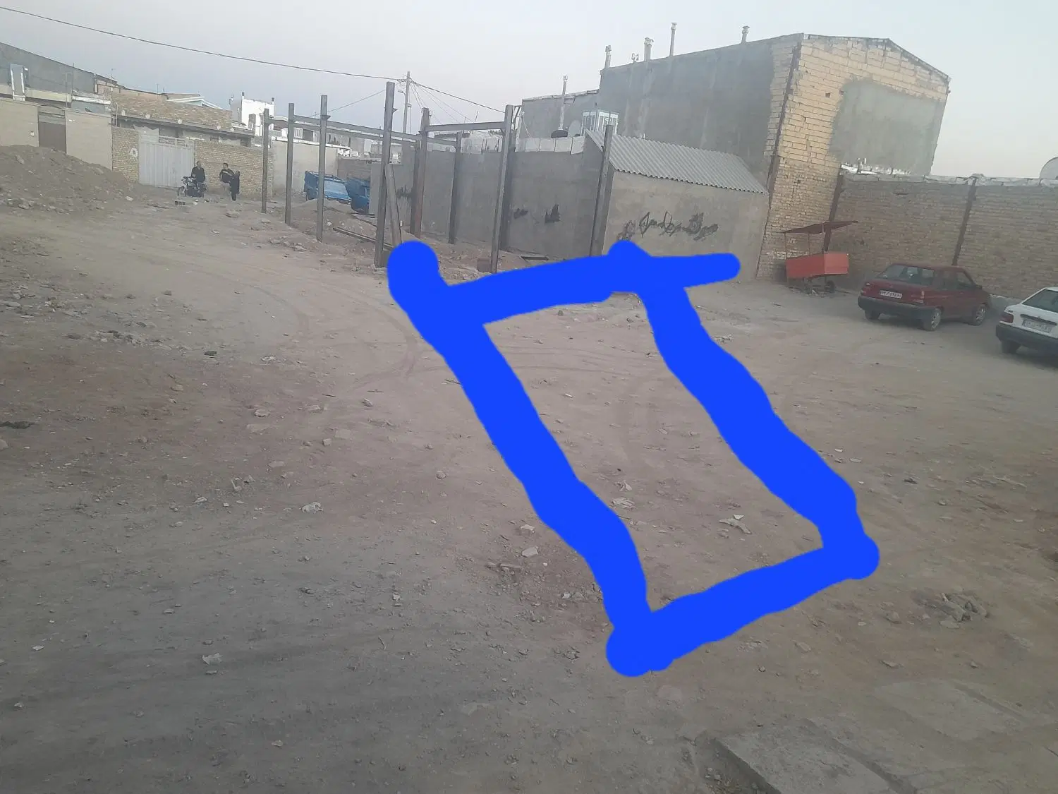 زمین ۱۱۸ متری قلعه حاتم
