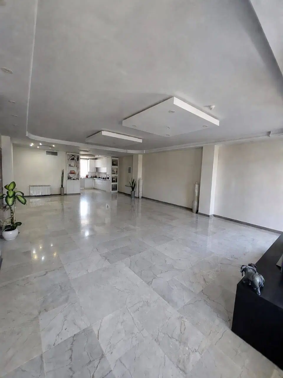 ویلایی فاز 4 سه خواب 160 متر