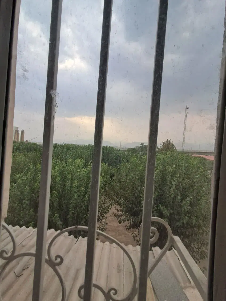 آپارتمان ۴۸ متری با پارکینگ و وام آماده و بی آرتی