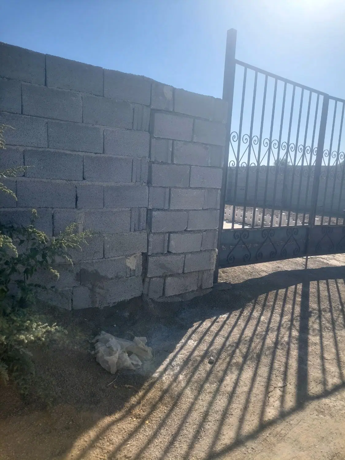 باغ 500متری دارای آب دواینچ وبرق روستای شیخ سرمست
