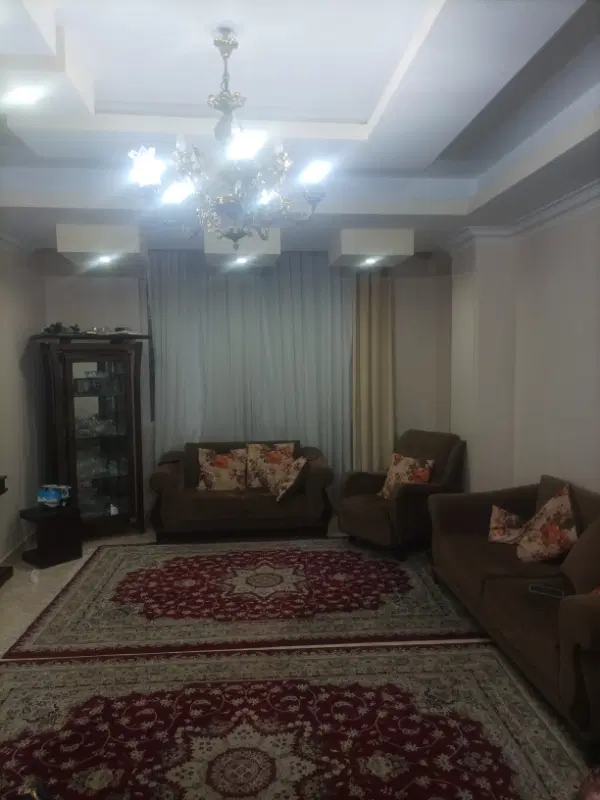فروش آپارتمان شیک و تمیز 82متری