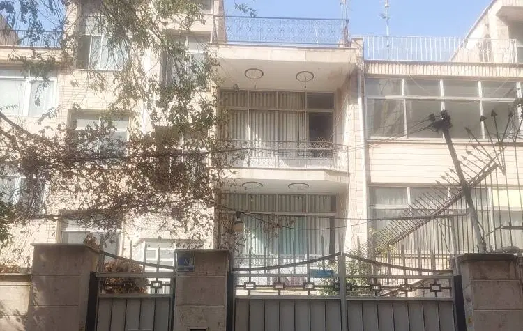 120متر بر شش شمالی سه واحد مستقل