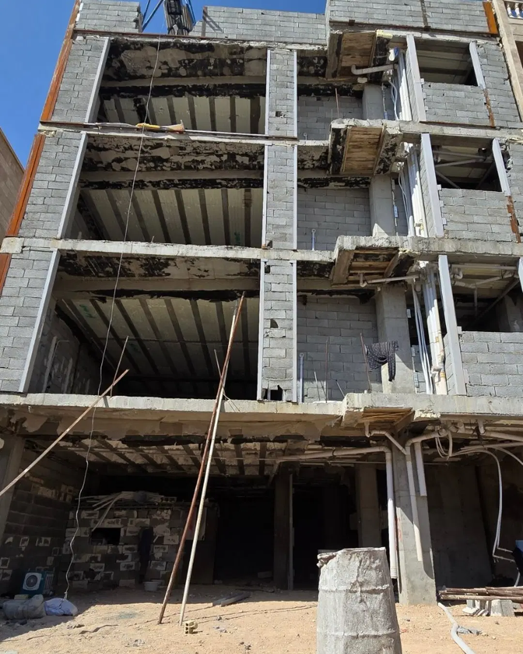 3 خواب سالن بزرگ نما مدرن _ لوکیشن تاپ
