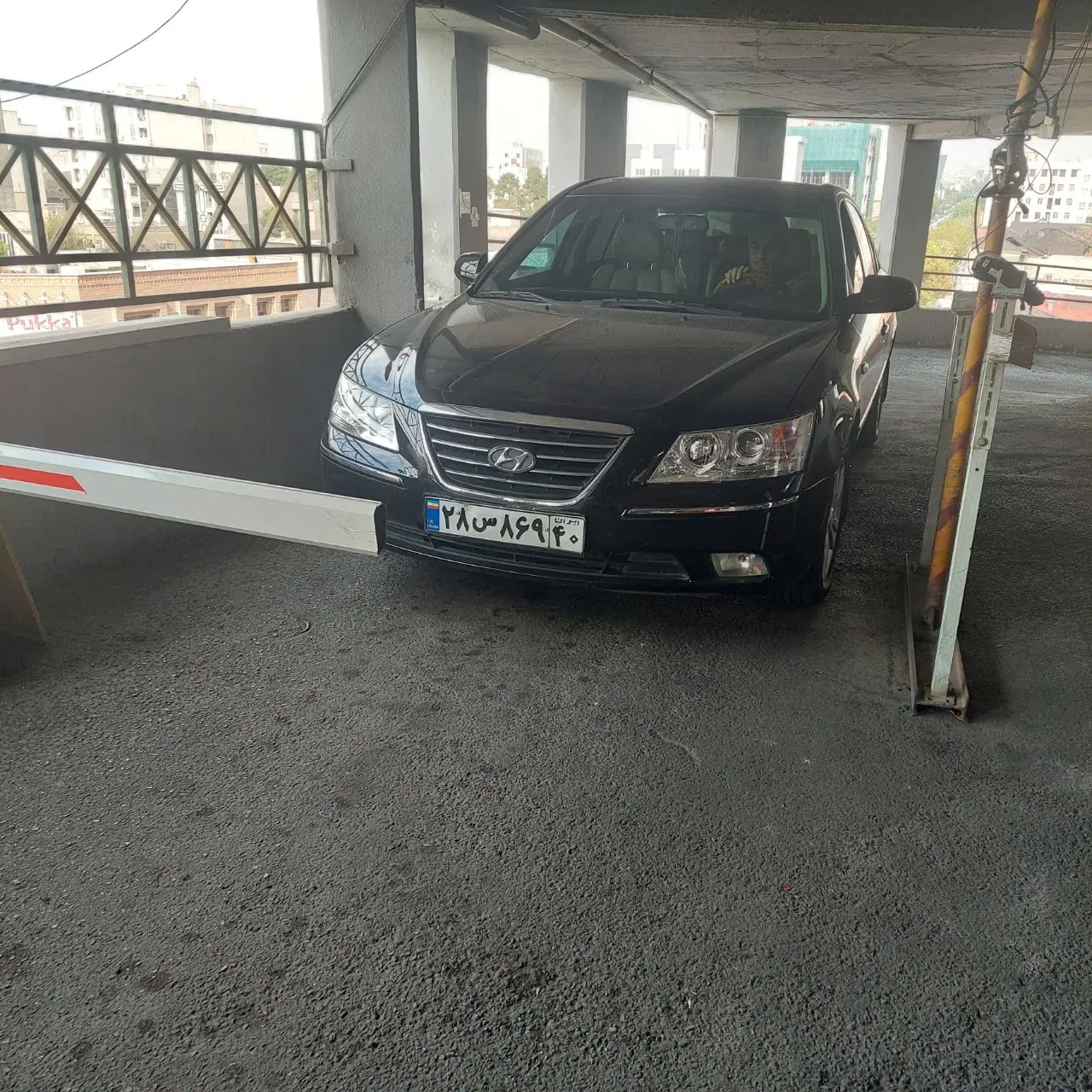پارکینگ شبانه روزی مسقف