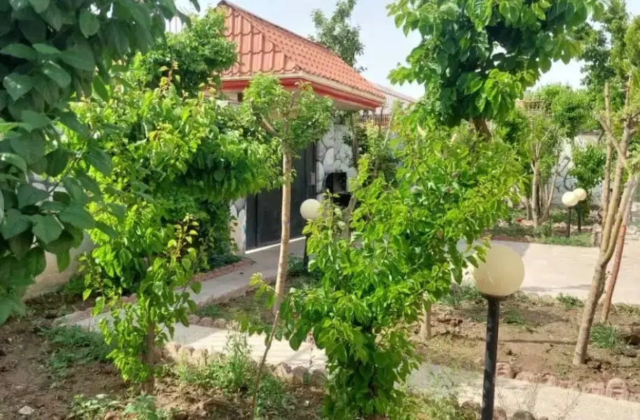 زمین اسکویی مناسب برای باغ ویلا