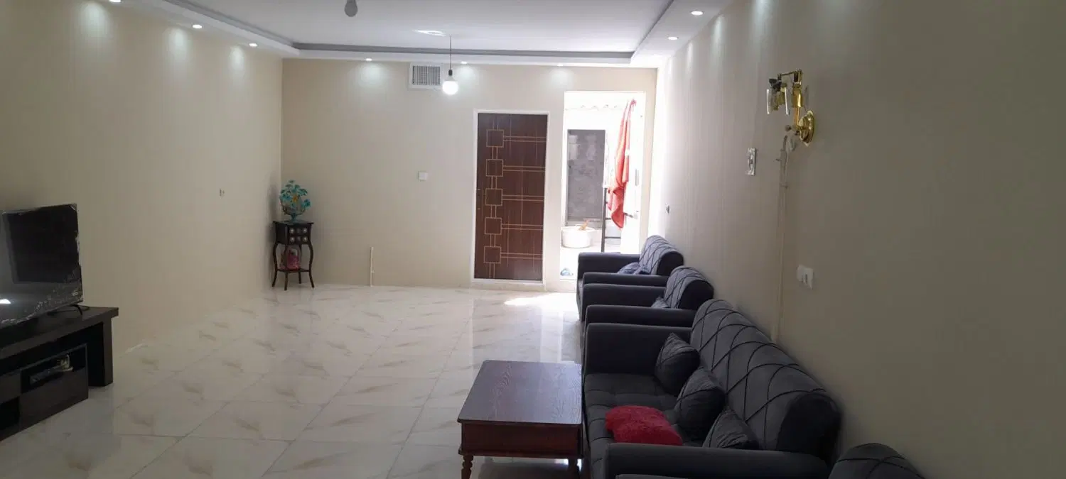 اجاره آپارتمان طبقه سومم