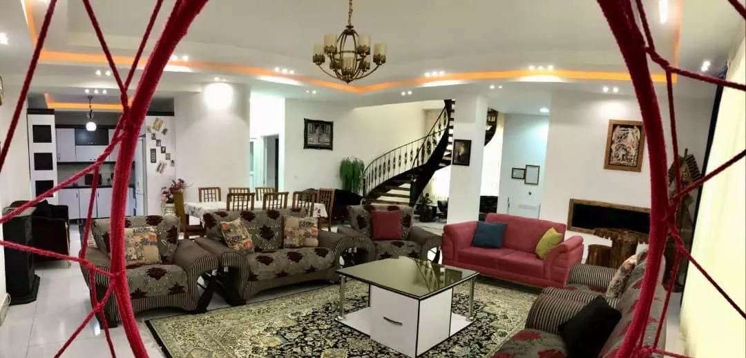 ویلااستخرجکوزی۴خواب قاسمی(کد۴۰۱)
