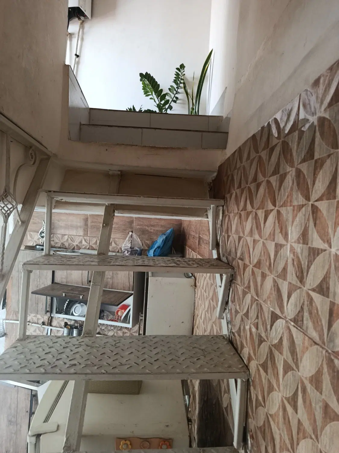 منزل مسکونی اجاره داده میشود