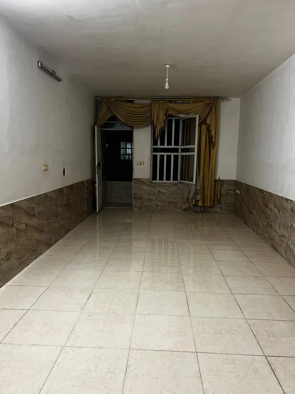 منزل دو طبقه در شیراز