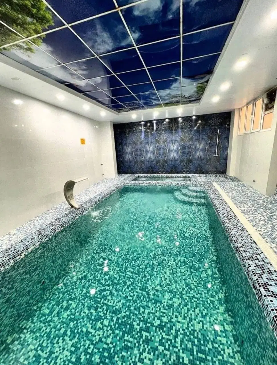 اجاره باغ ویلا استخر ابگرم