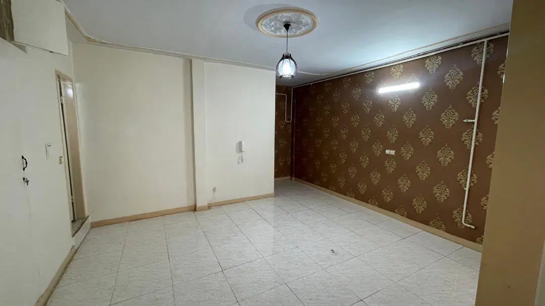 آپارتمان۸۵ متری_ فوری فروشی _میانجاده