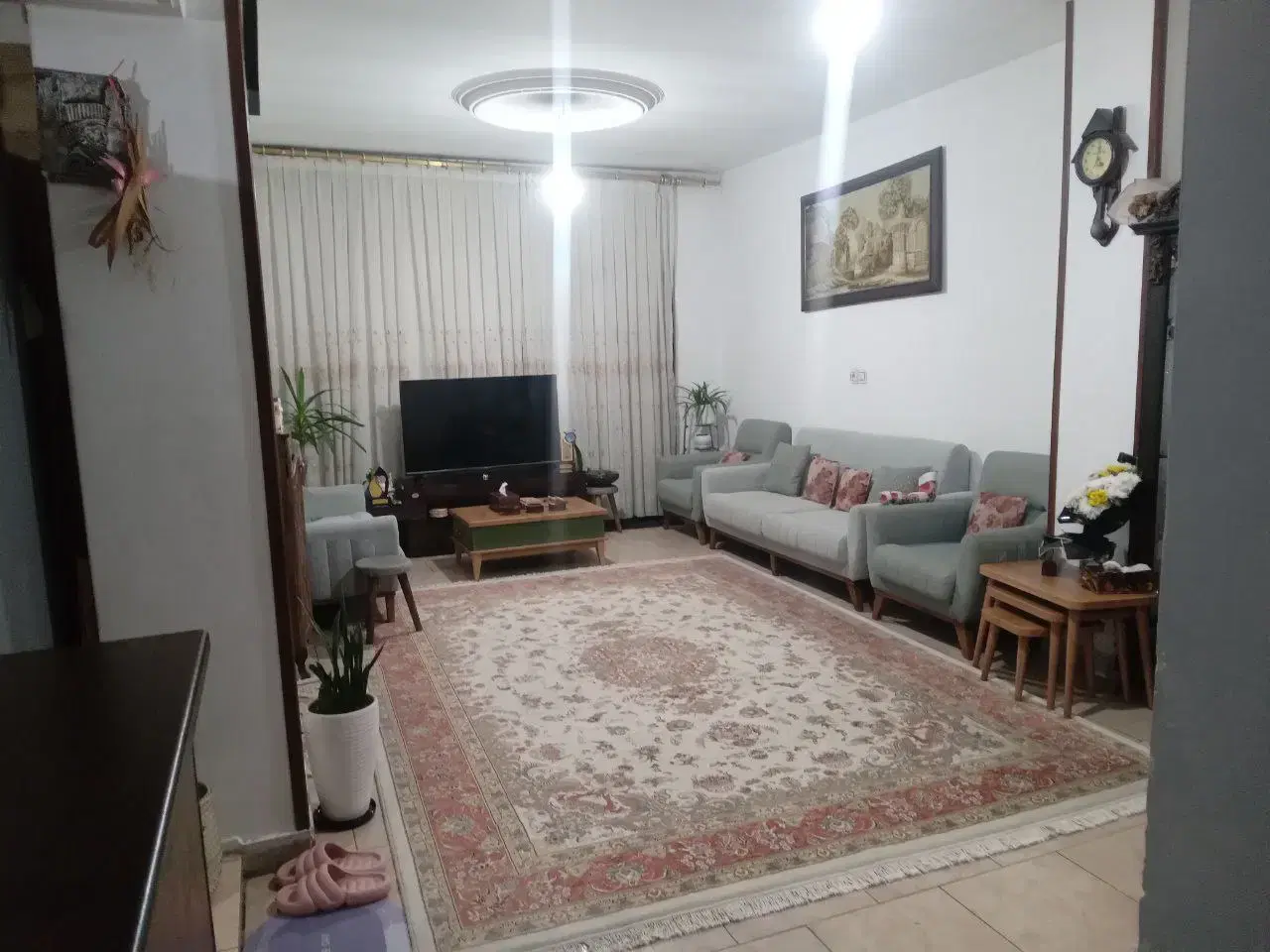 ۷۰متر دو خواب آفتابگیر طبقه آخر تک واحدی وکالتی