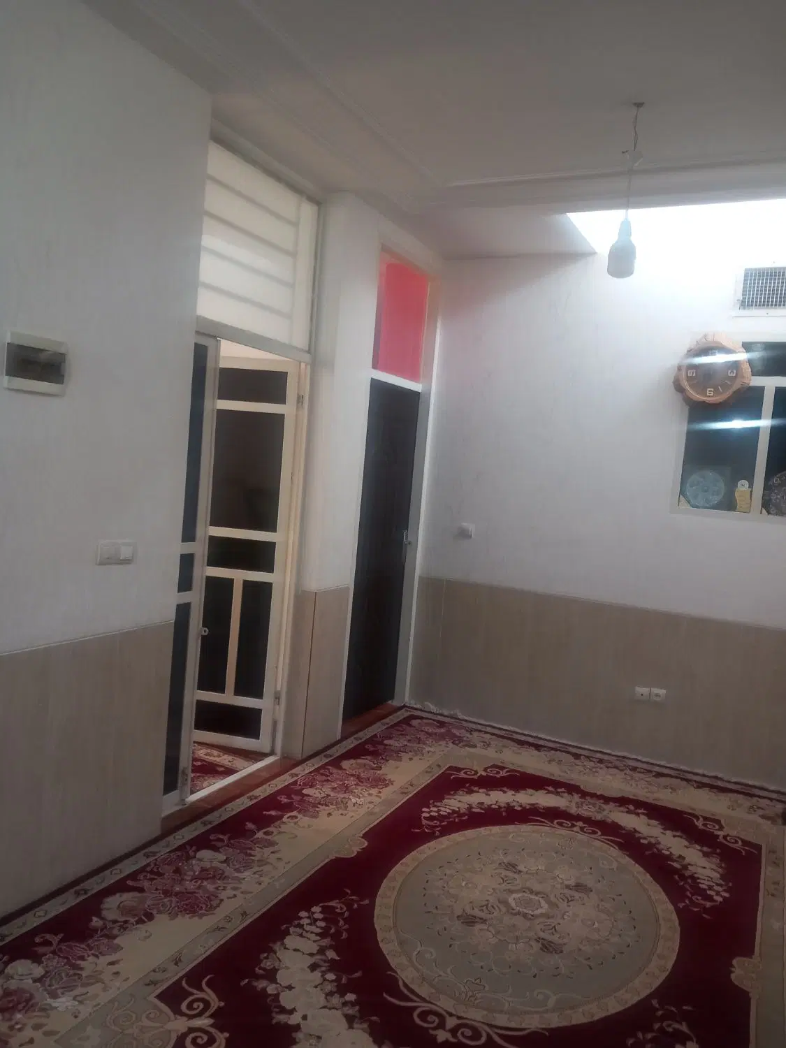 رهن اجاره منزل مسکونی مستقل طبقه دوم