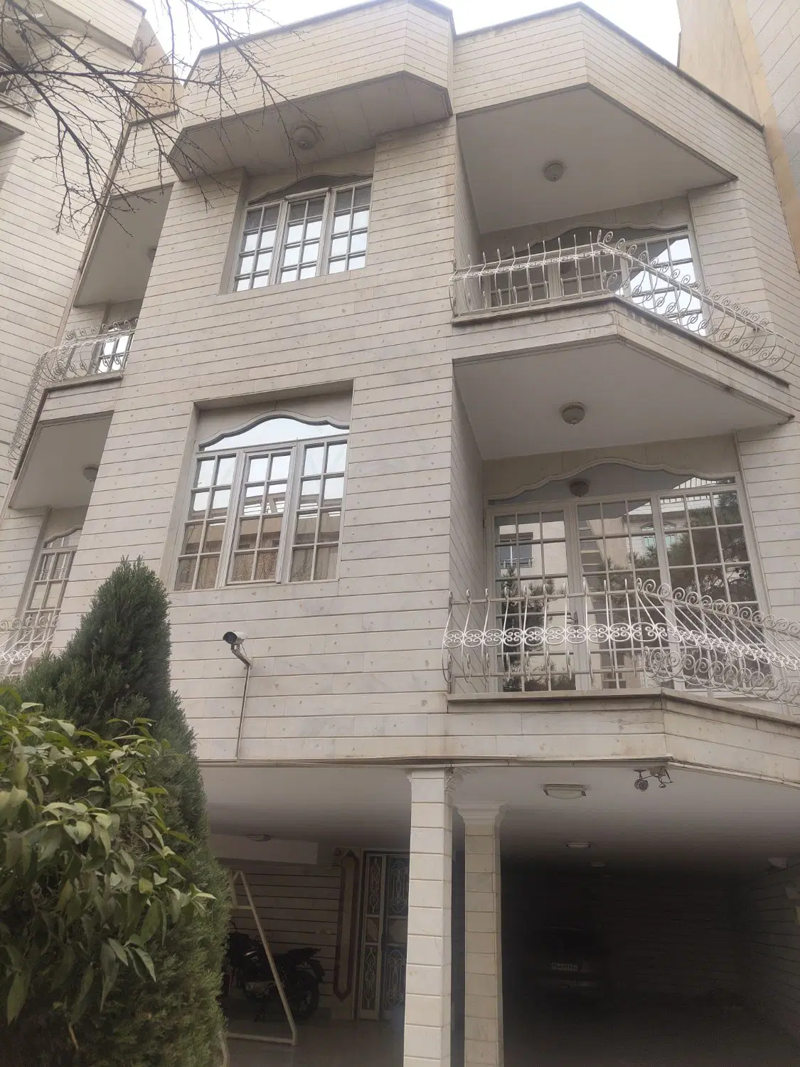 225 متر کلنگی شمالی
