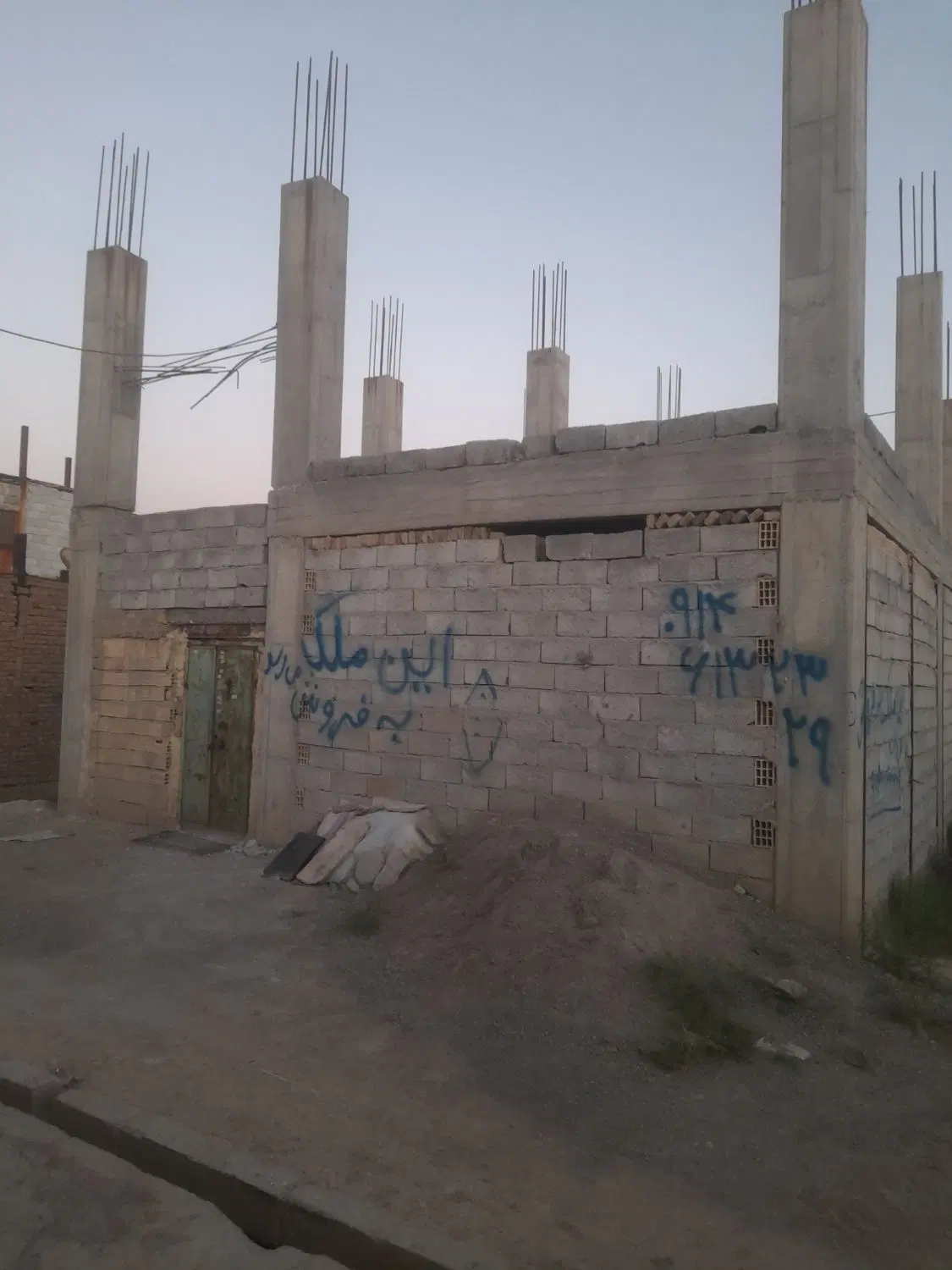 خانه نیمه ساخت ۲طبقه در الوار
