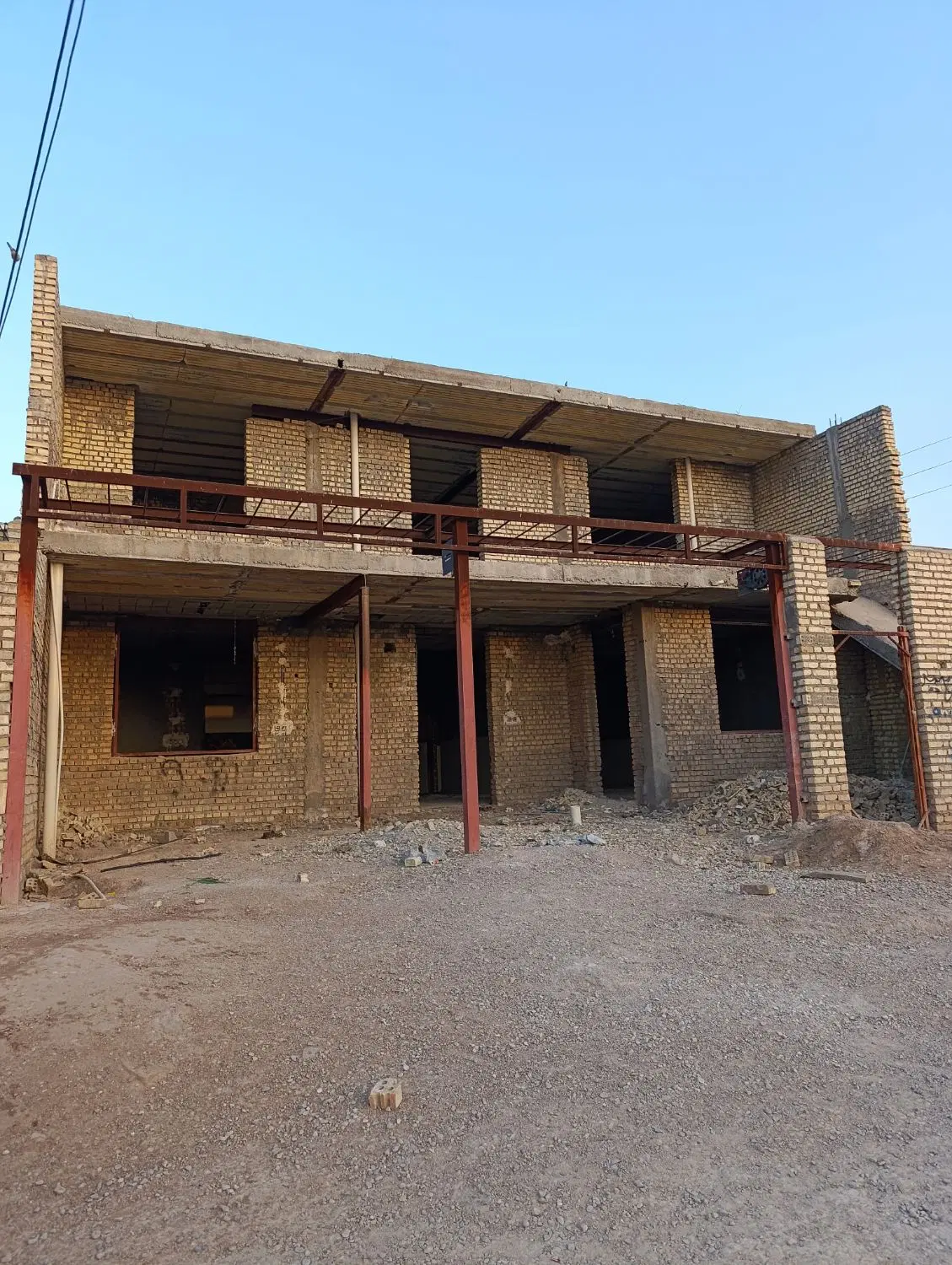 خانه دو واحده ۲۰۰ متری