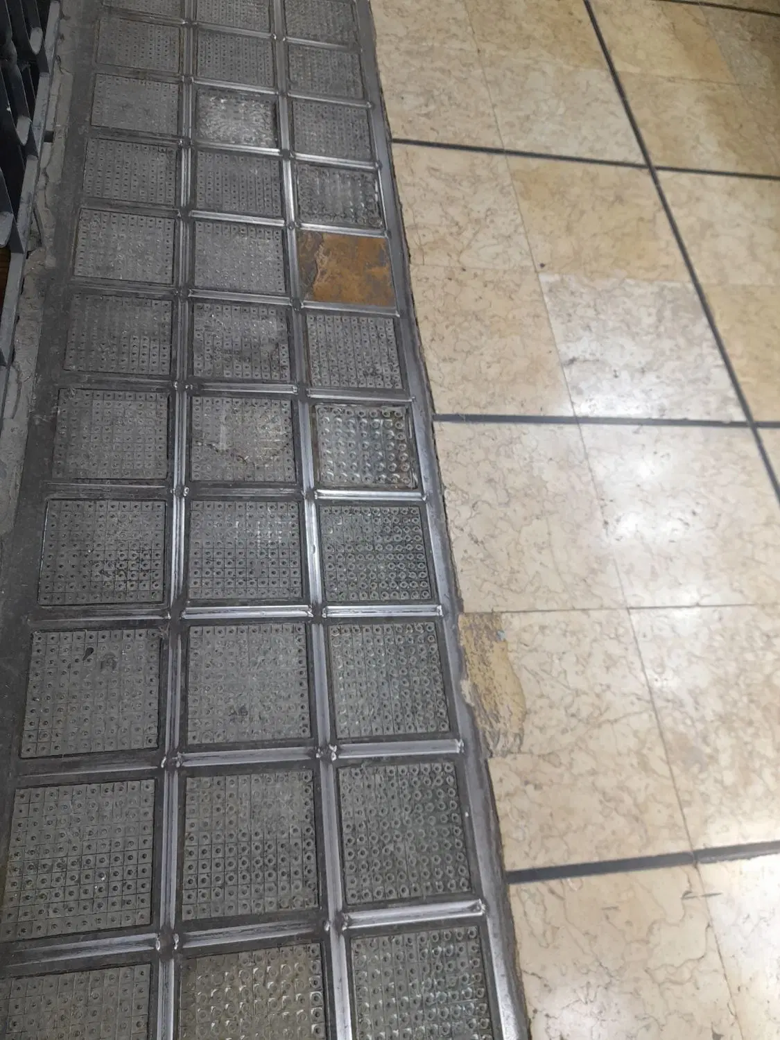 مغازه تجاری الفتی