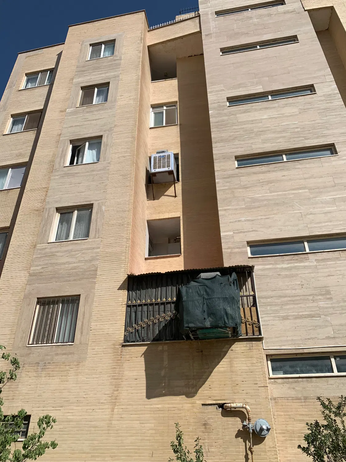 فروش مسکونی E2