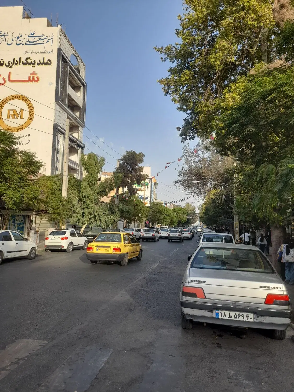 فروش ۲۰ الی ۱۰۰ متر تجاری  سندتک‌برگ  خ شهدا