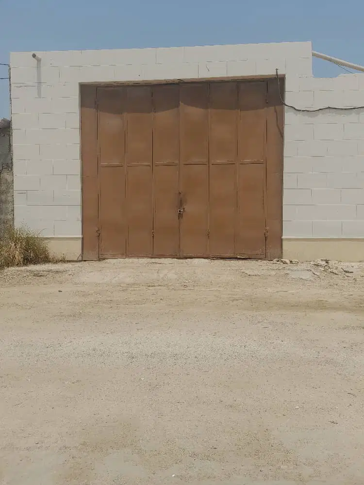 مغازه۱۶۰متری تنگک خیابان صنعت
