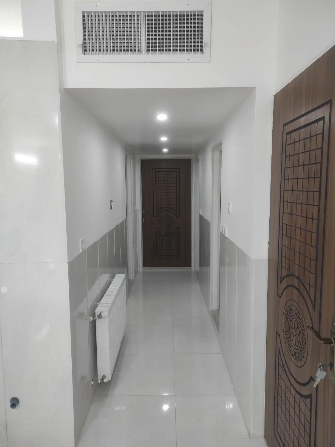 طبقه اول.نوساز .110متری.دو خواب