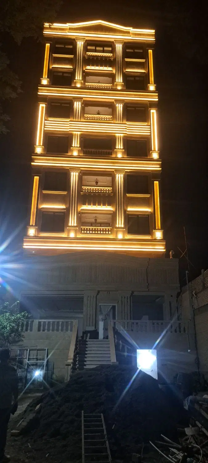 آپارتمان ۲۰۵ متر بسیار لاکچری...