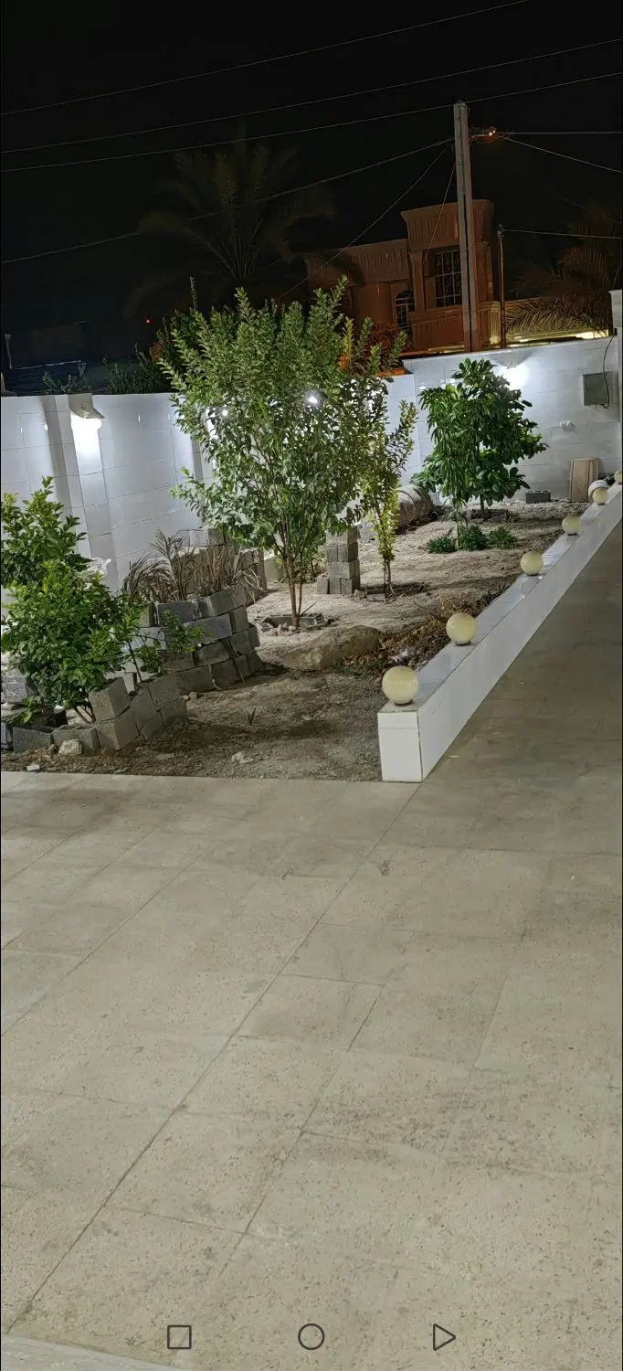زمین ساحل مال قاعد