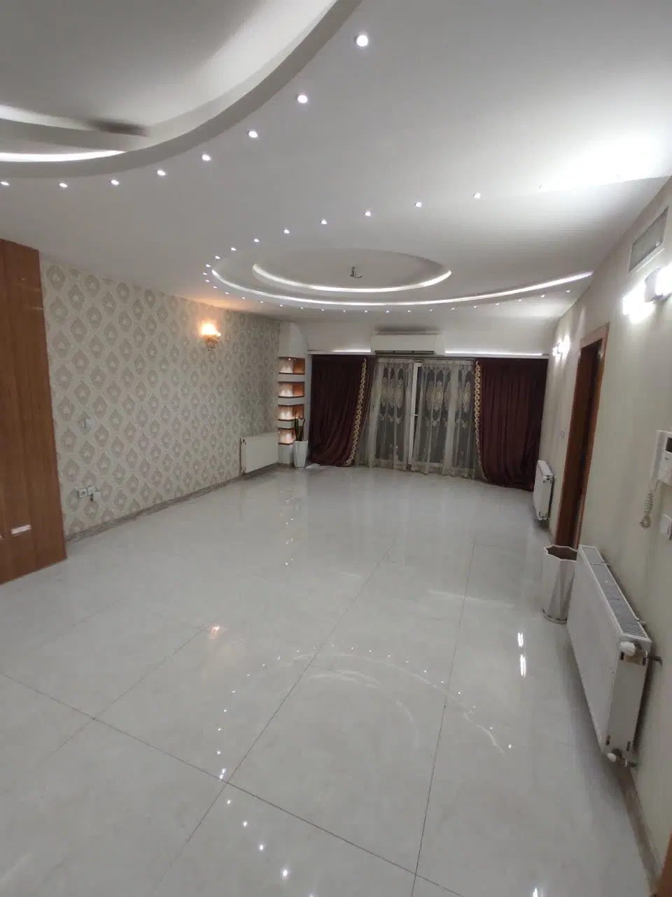 آپارتمان مدرن۳ خوابه با امکانات رفاهی ویژه
