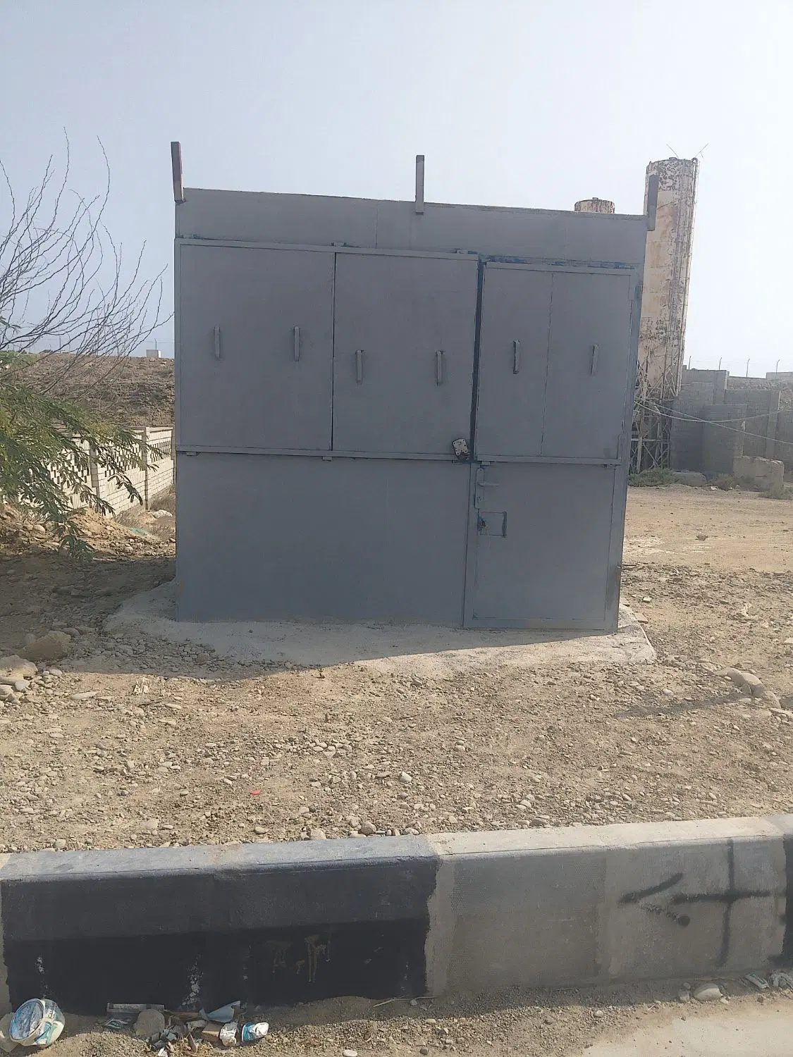 باسلام دکه فروشی چابهار روستای رمین کنار اسکله