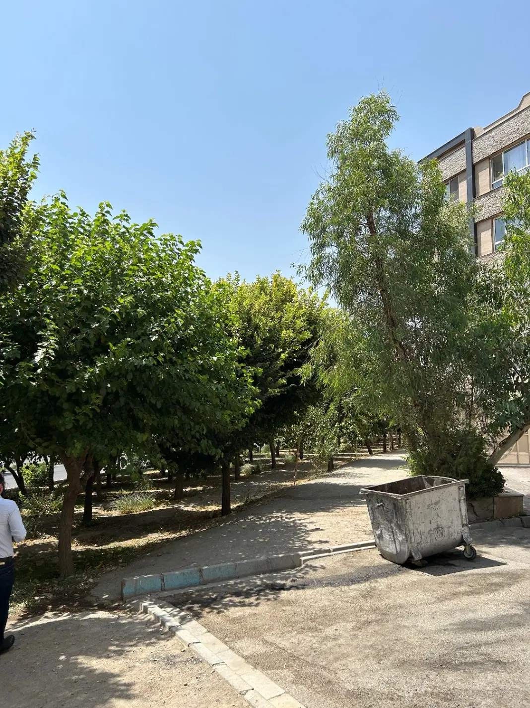 واحد ۵۷ متری فول امکانات