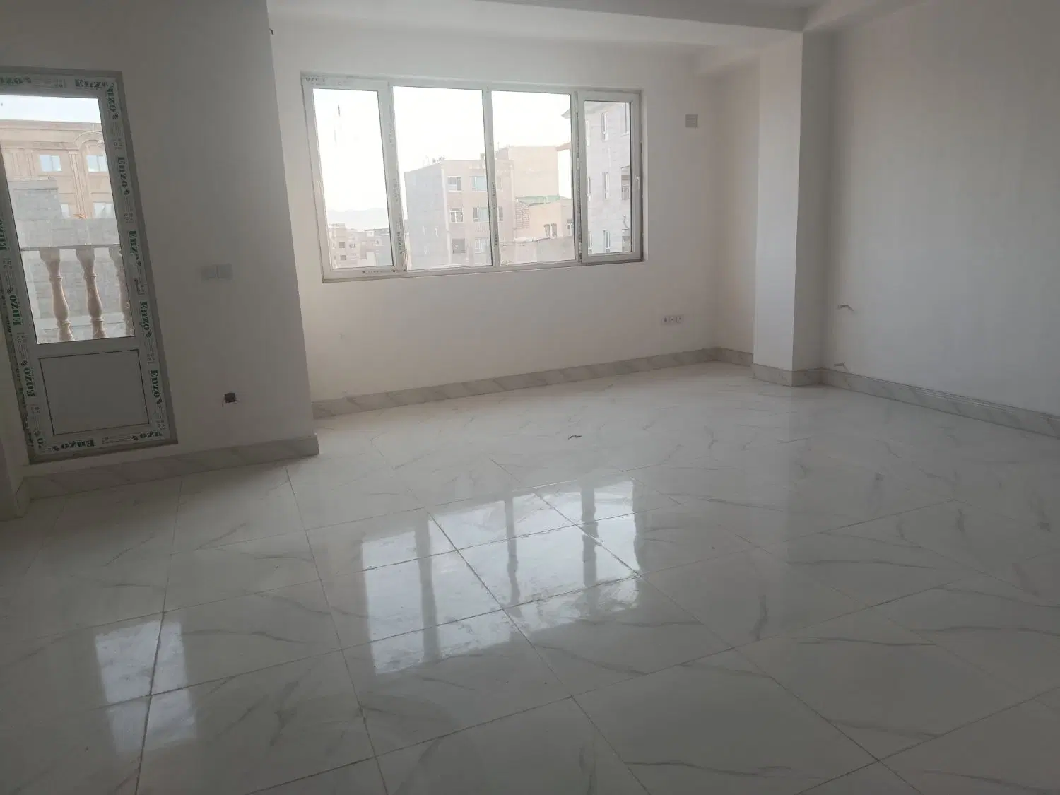 آپارتمان خشک کلید نخورده