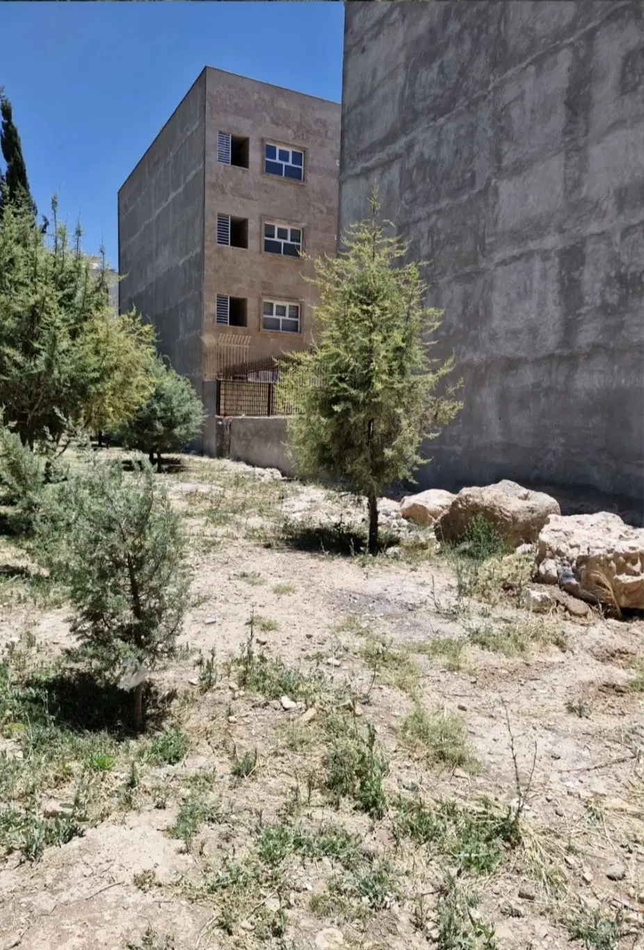 فروش زمین معلم