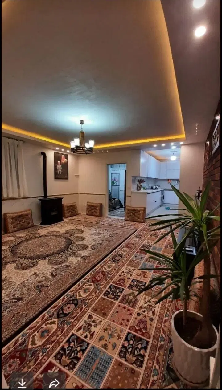 یک واحد همکف 65متری حیاط دار ماشین رو