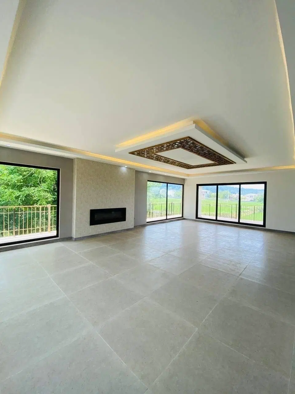 عمارت ۶۰۰ متری سعادت آباد جنگلی شما چهارخوابه