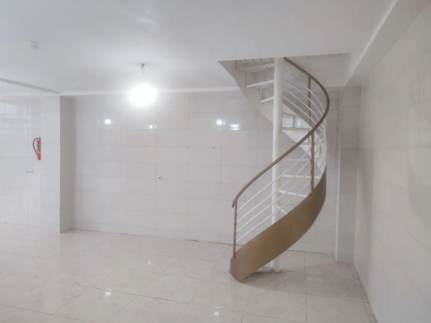 فروش یک واحد مغازه