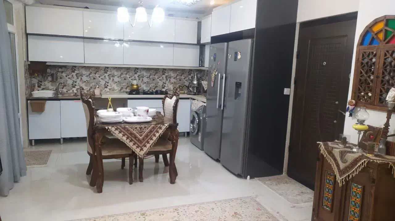 آپارتمان84متری شیک و تمیز و خوش ساخت