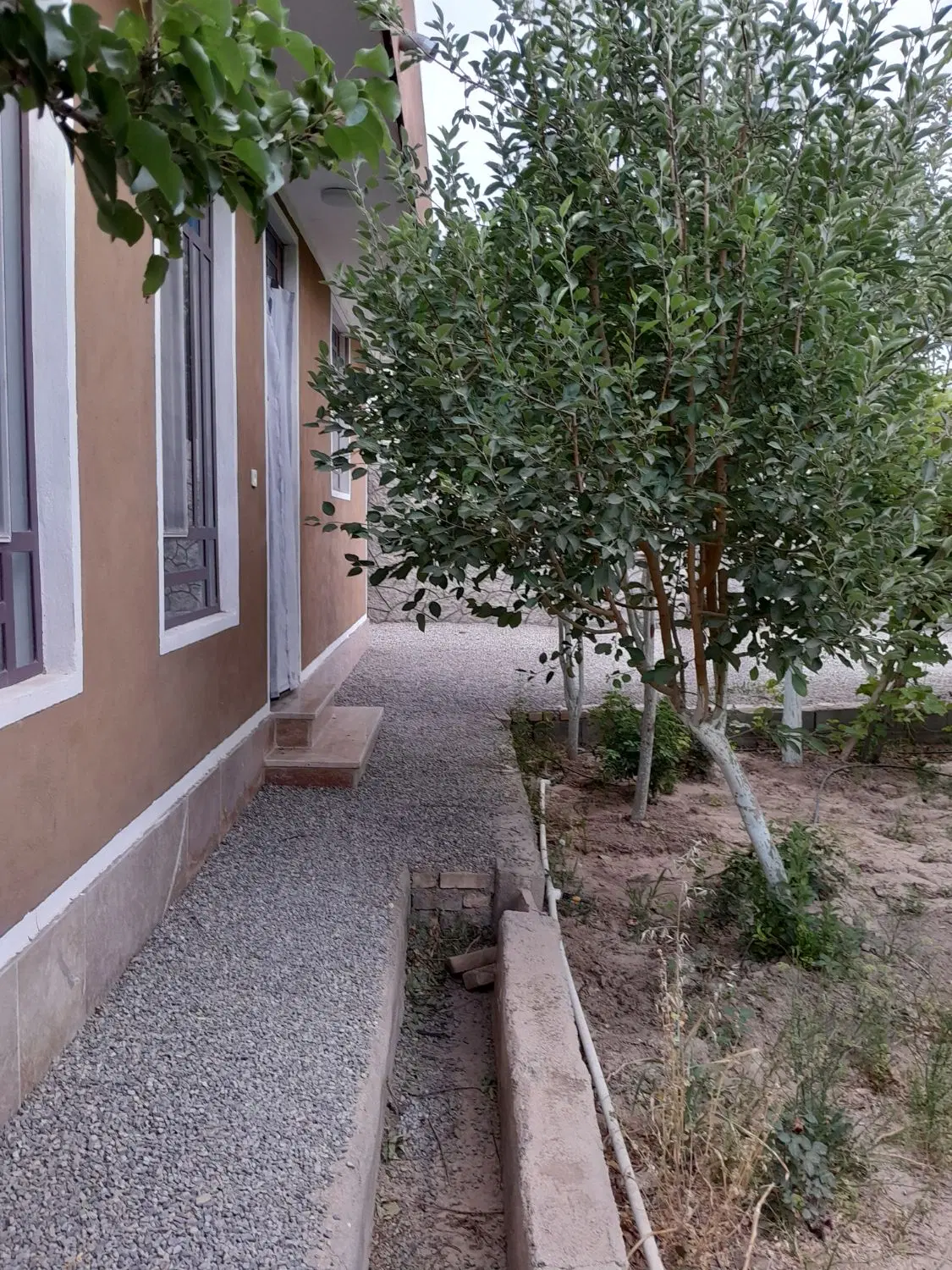 خونه باغ مهریز