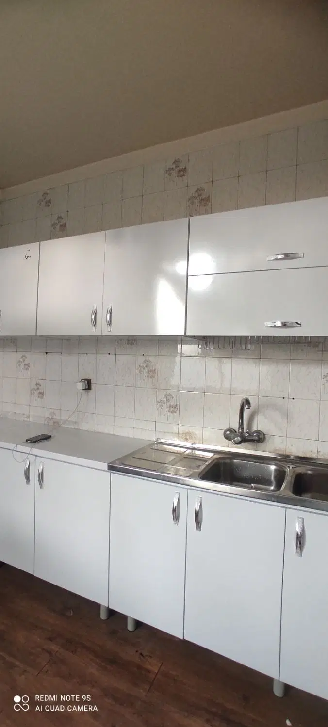 آپارتمان خوش نقشه_۱۲متر پارکینگ سندی