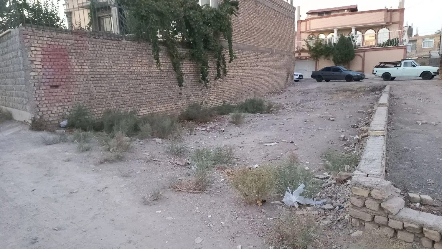 زمین مسکونی مشتاق سوم