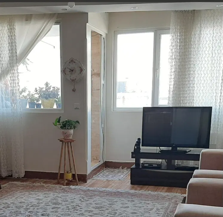 اجاره ورهن یک واحد مسکونی طبقه همکف