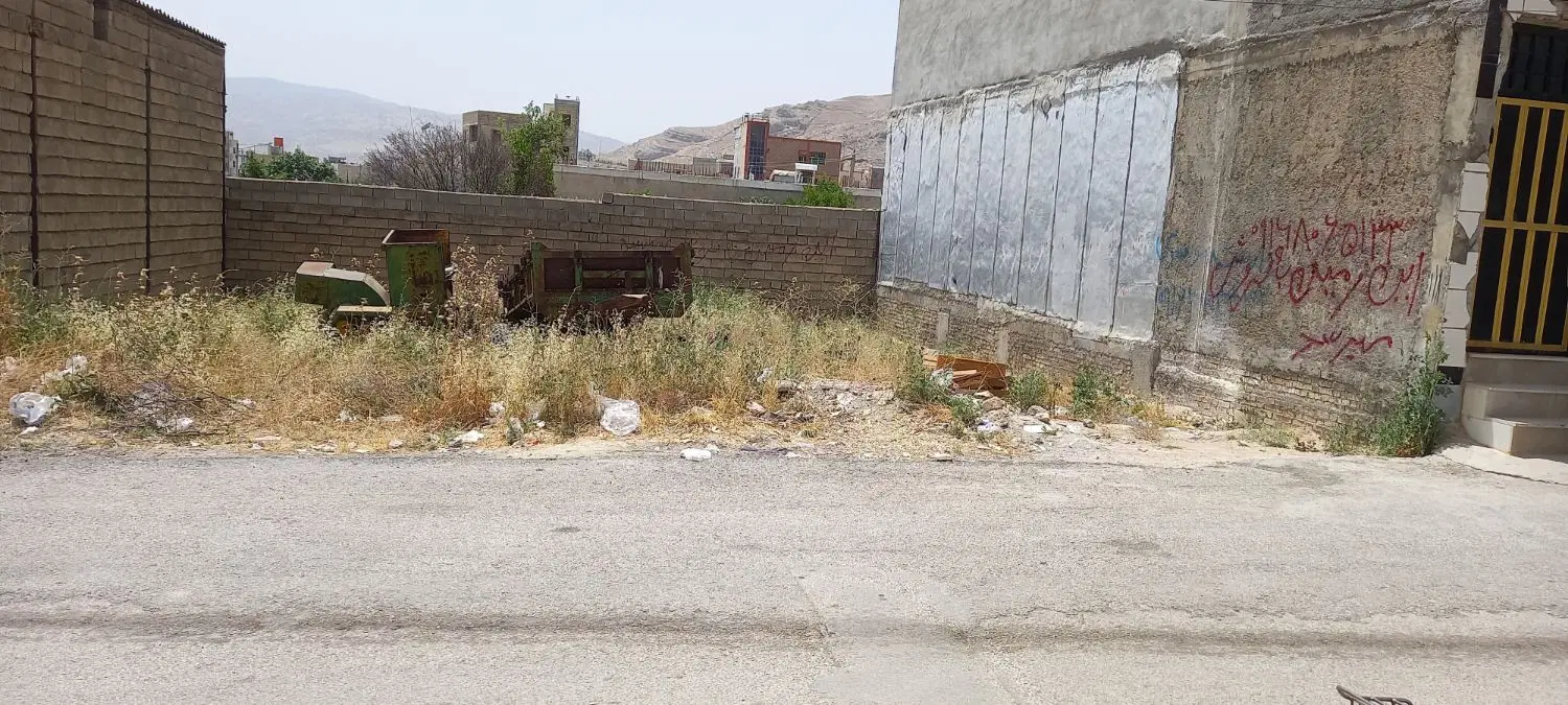 یک قطعه زمین جنب دانشگاه آزاد فروشی