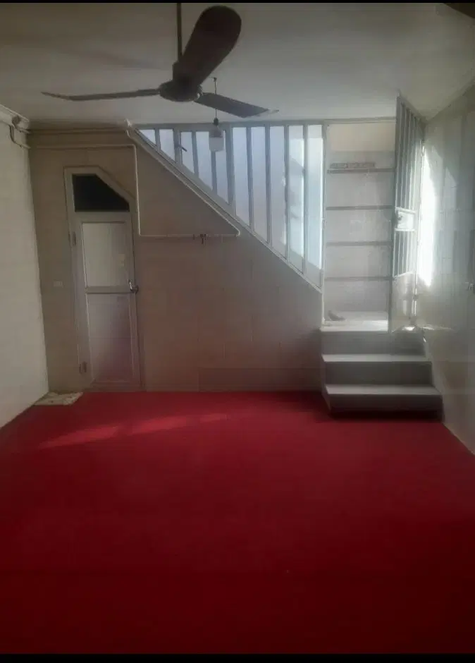 زیرزمین آزادشهر مناسب مجرد اتباع کارگر