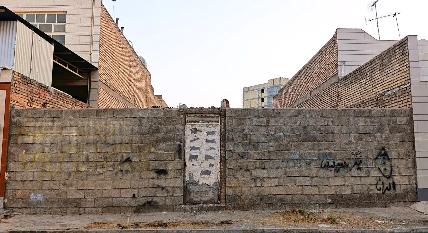 زمین مسکونی