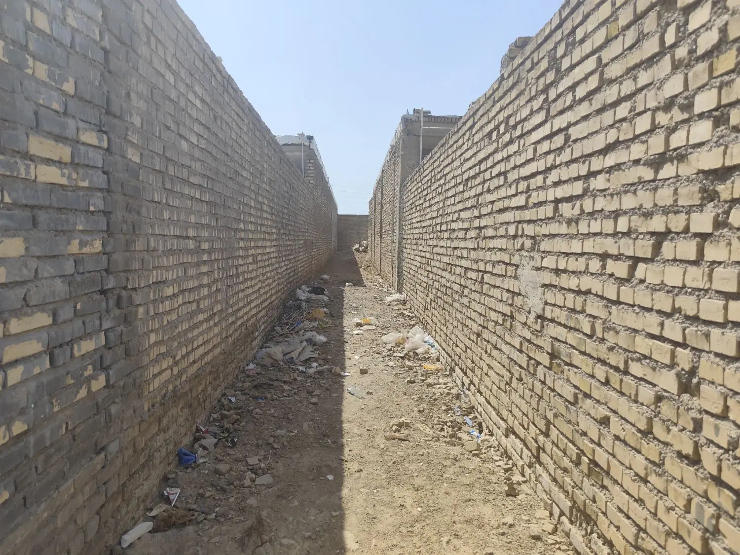 خانه و زمین عین دو ۳۸۰متر
