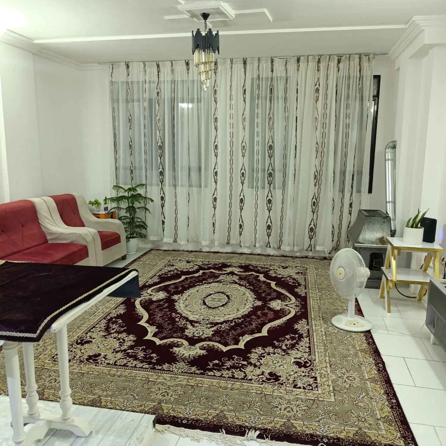 خونه تمیز ۶۰متری با پارکینگ واسانسور