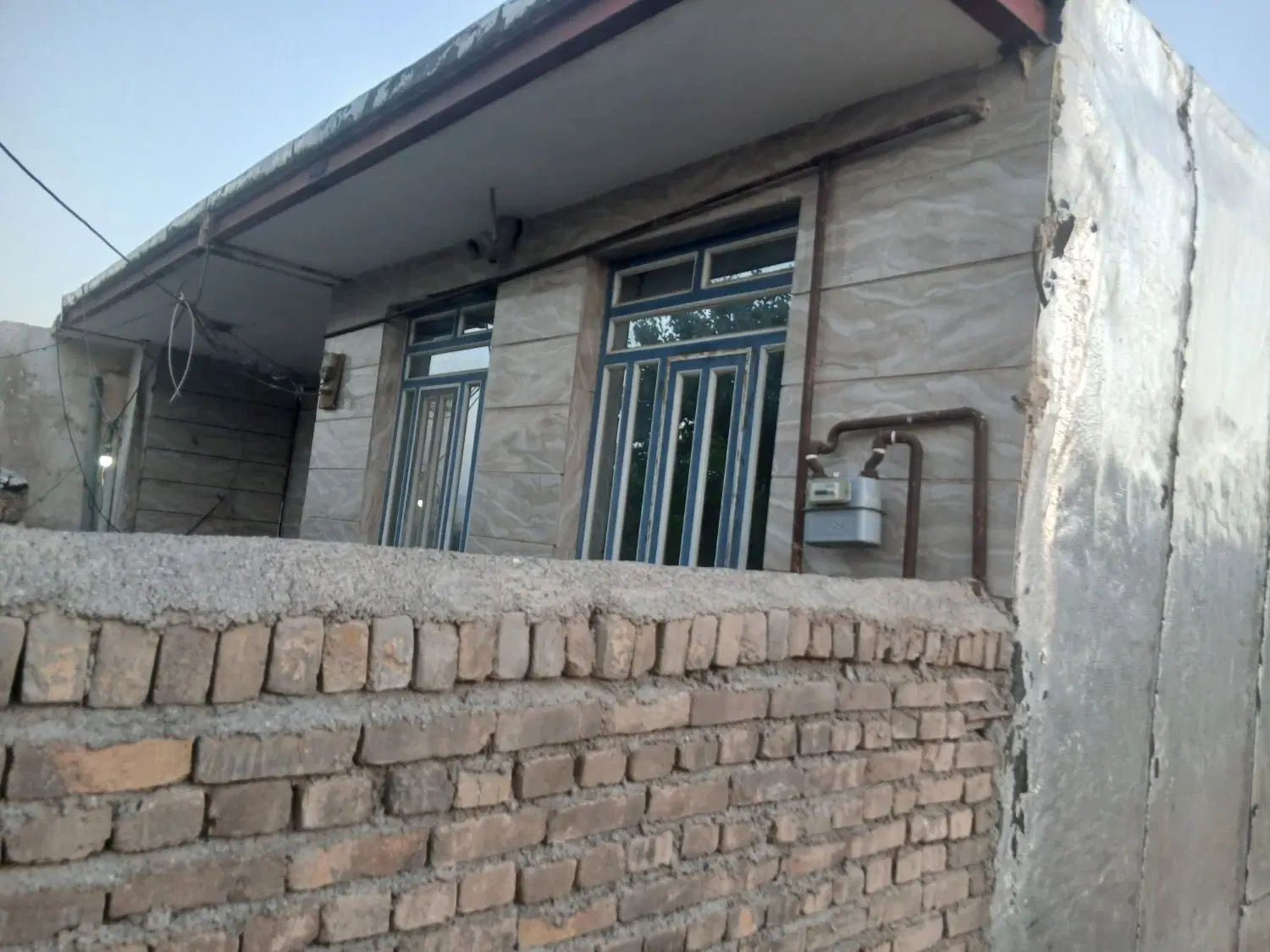 ساختمان مسکونی در روستای زالی دوراهی