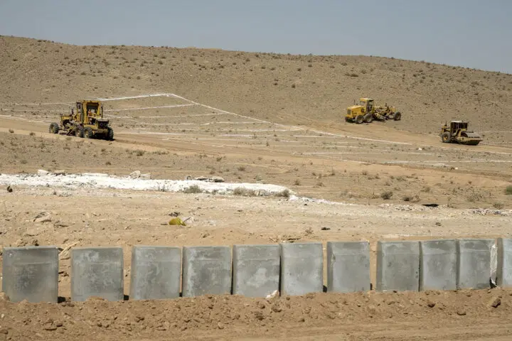 زمین سه فرزندی پرنیان تحویل